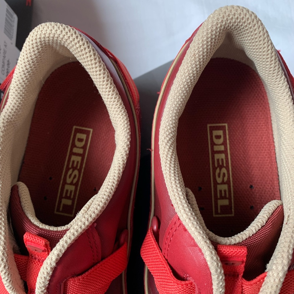 🛑 SOLD 🛑 Diesel slip on walking shoes, new, size - Picture 2 of 7